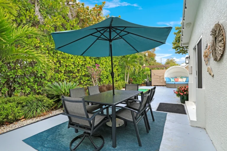 1971 Holiday Ln, Naples, FL 34104 (24)