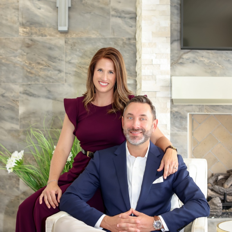 Matt & Lindsey Family Photo X800